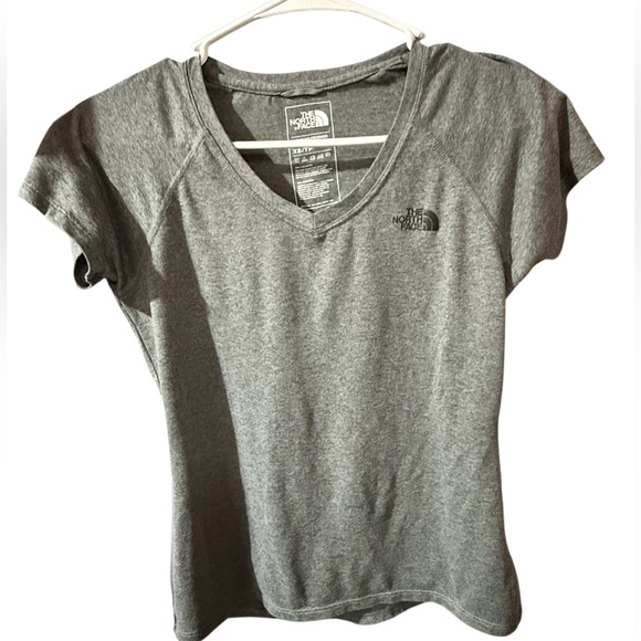 The North Face Women’s Extra Small V Neck Gray Short Sleeve Top Shirt - Picture 1 of 3